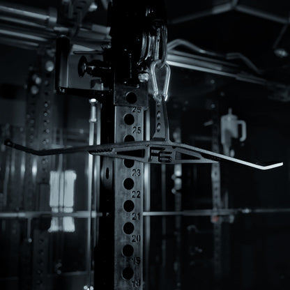 TRICEP FLAT PUSHDOWN BAR