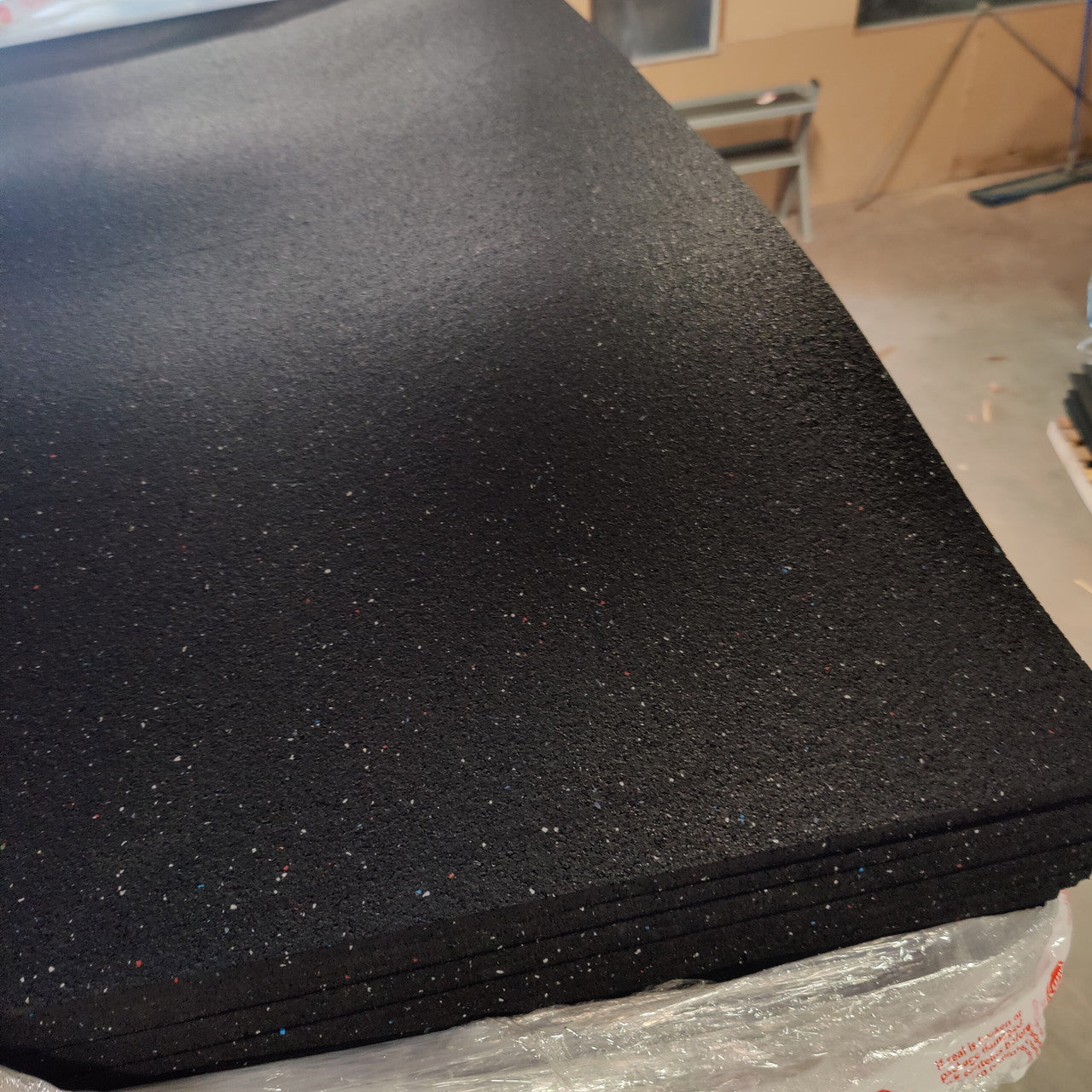 NEW Hammer Clad 3/8" Premium Gym Flooring Mats 4' x 6' Confetti Fleck