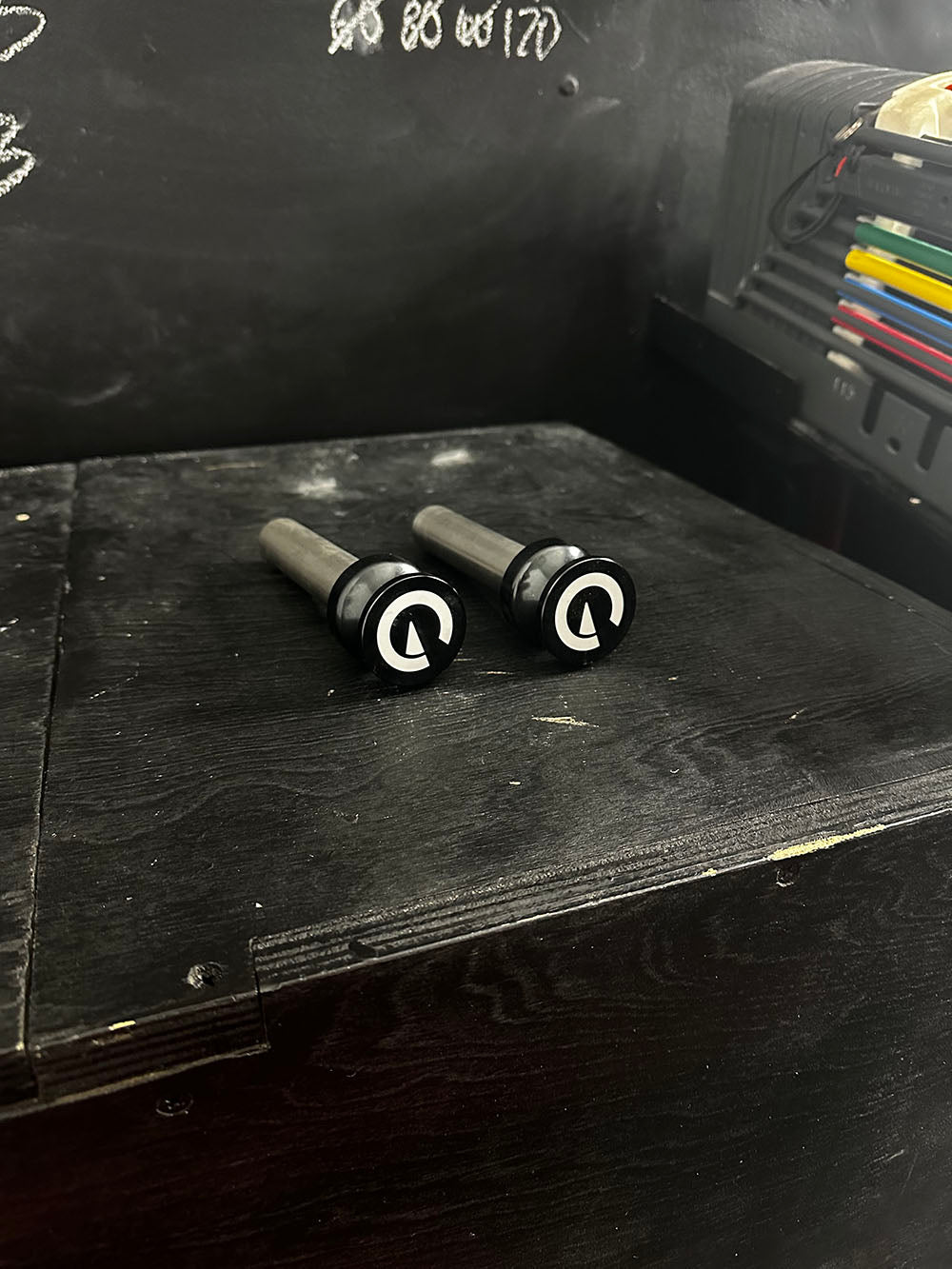 Magnetic Edge Pins