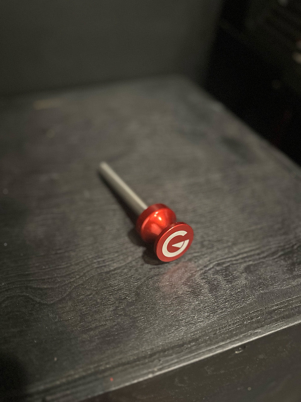 Magnetic Edge Pins