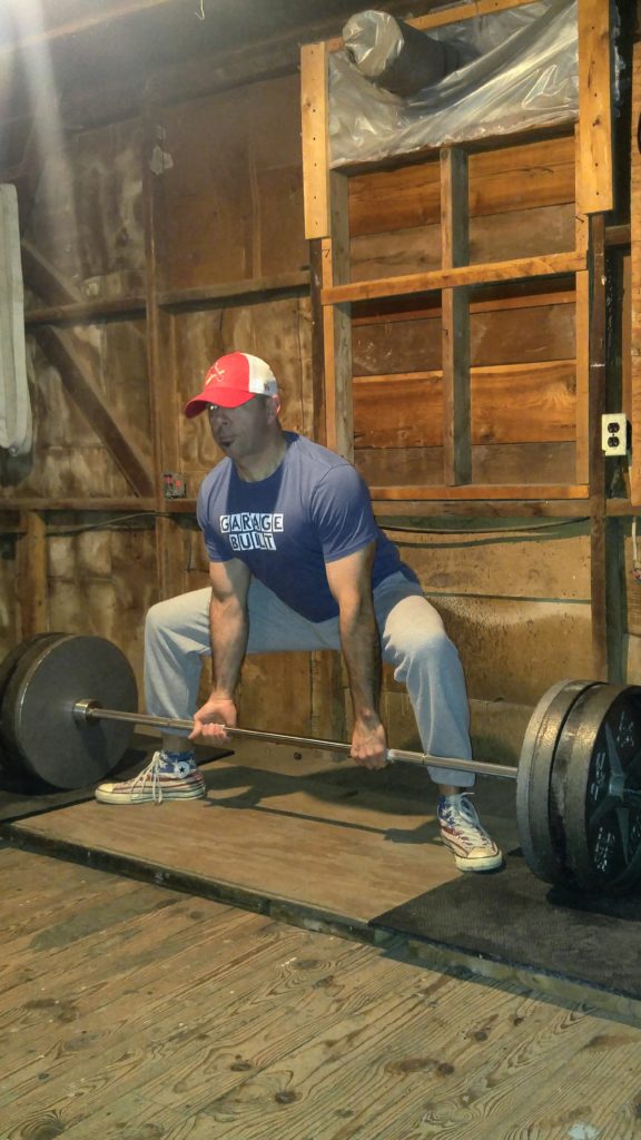 Matt Brown deadlifting